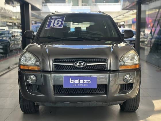HYUNDAI TUCSON 2.0 MPFI GLS 16V 143CV 2WD FLEX 4P AUTOMÁTICO HYUNDAI TUCSON 2.0 MPFI GLS 16V 143CV 2WD FLEX 4P AUTOMÁTICO